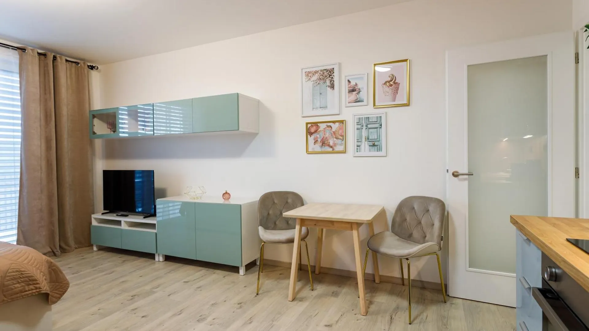 Terrace View Apartment - Golden Apartments Rezidence Nova Karolina Ostrava